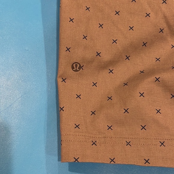 Men’s Lululemon Shorts - Picture 2 of 7